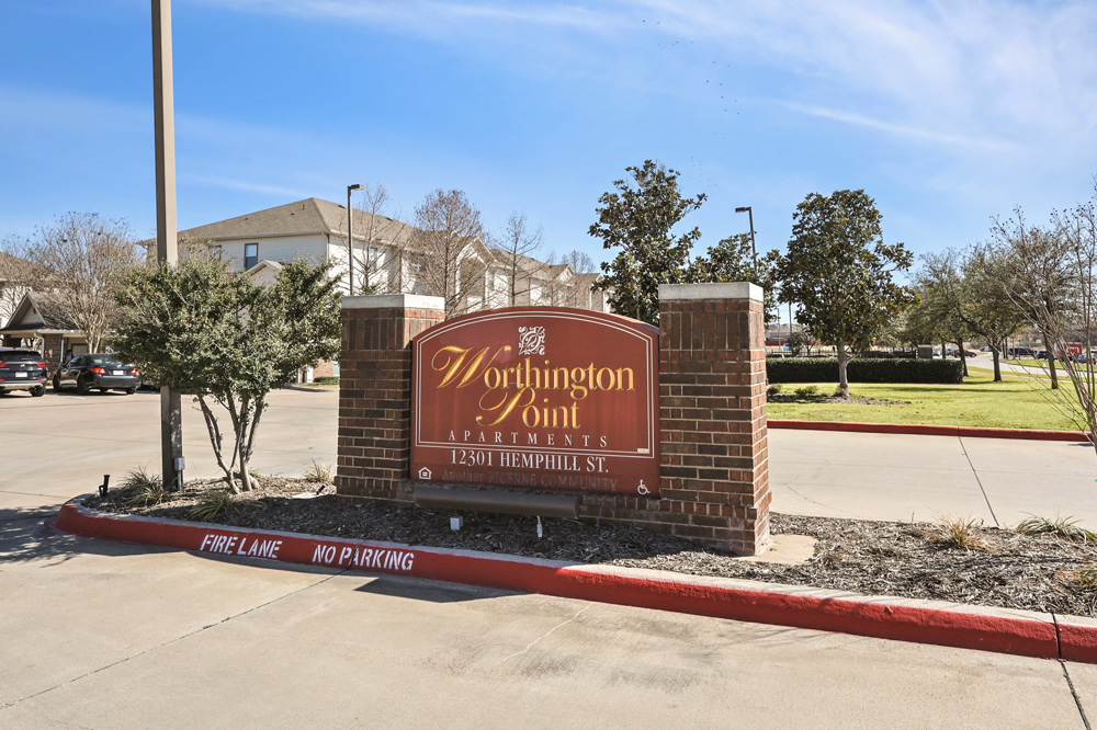 Worthington Point Crowley, TX (817) 2970952